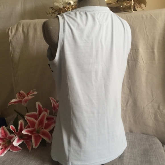 IZOD Cool FX sleeveless Ladie’s golf or tennis top - Picture 3 of 7